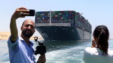 &ldquo;長(zhǎng)賜&rdquo;號(hào)貨輪駛離蘇伊士運(yùn)河