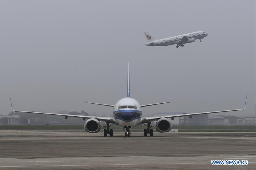 CHINA-GUANGXI-COVID-19-MEDICS-RETURN HOME-ARRIVAL (CN)