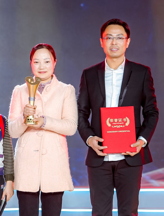 &ldquo;支教夫妻&rdquo; 湯恒躍、吳玲