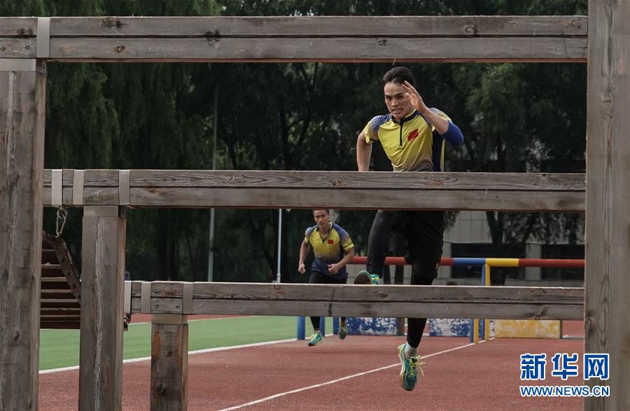 （軍運(yùn)會&middot;圖文互動）（9）從&ldquo;遲到者&rdquo;到世界冠軍&mdash;&mdash;記八一空軍五項隊隊員葉邦武（配本社同題文字稿）
