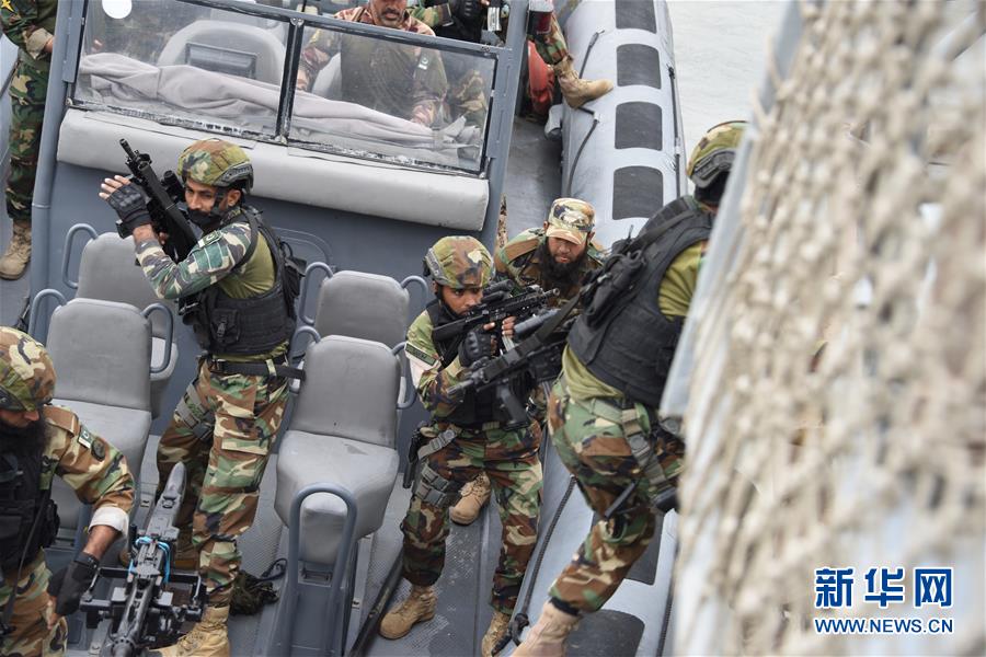 （圖文互動&middot;國際）（2）&ldquo;海洋衛(wèi)士-2020&rdquo;中巴海上聯(lián)演：結束港岸交流轉入海上實兵實彈演練