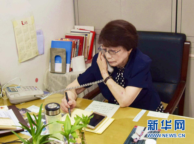 老年生活精力都放在教育上，健康秘訣是保持學(xué)習(xí)，簡單生活。