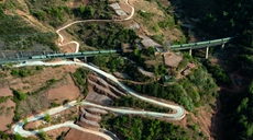 新華全媒+｜高鐵時代，大涼山鐵軌上流淌&ldquo;慢幸福&rdquo;