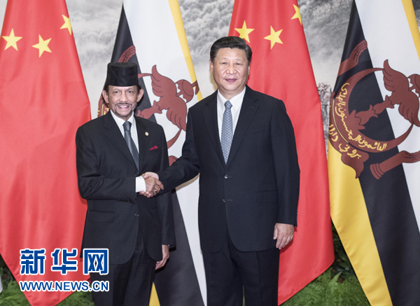 9月13日，國(guó)家主席習(xí)近平在北京人民大會(huì)堂同文萊蘇丹哈桑納爾舉行會(huì)談。 新華社記者 李濤 攝