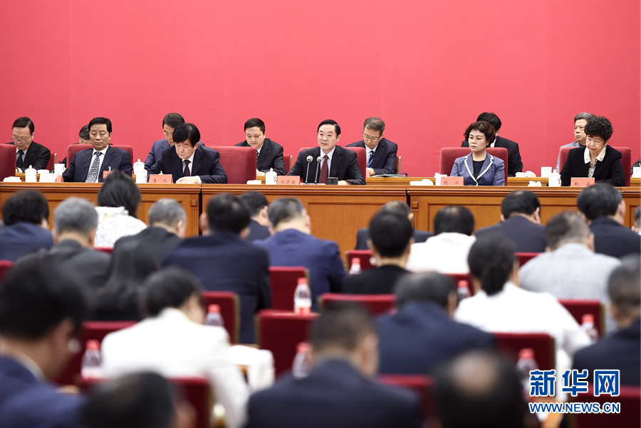 9月20日，中國電視藝術(shù)家協(xié)會(huì)第六次全國代表大會(huì)在北京召開。中共中央政治局委員、中央書記處書記、中宣部部長劉奇葆出席開幕式并講話。新華社記者 燕雁 攝