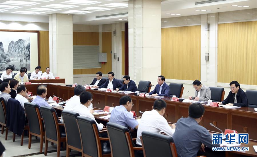 9月21日，中宣部在北京召開中央媒體駐外機(jī)構(gòu)外宣工作座談會(huì)。中共中央政治局委員、中央書記處書記、中宣部部長劉奇葆出席座談會(huì)并講話。新華社記者 謝環(huán)馳 攝 