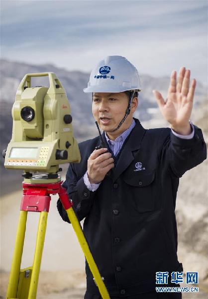 （十九大代表風(fēng)采&middot;圖文互動(dòng)）（2）白芝勇：用點(diǎn)線繪就&ldquo;測(cè)量人生&rdquo;