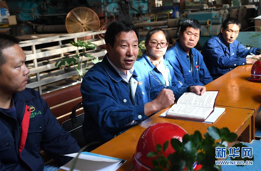 （十九大代表在基層&middot;圖文互動）（1）耿家盛：一路學(xué)習(xí)一路宣講