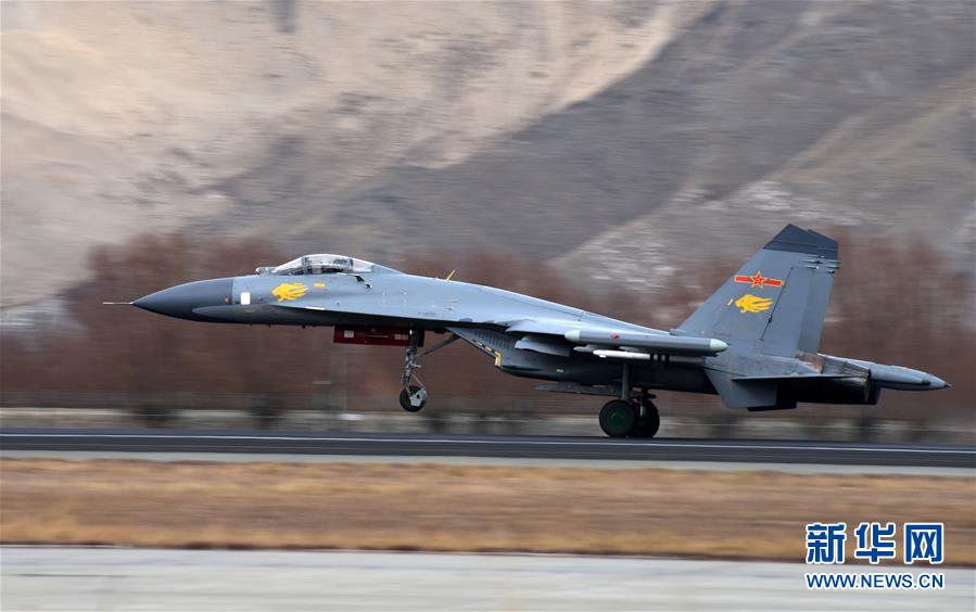 （新華全媒頭條&middot;圖文互動）（15）備戰(zhàn)踏上新起點，練兵展現(xiàn)新氣象&mdash;&mdash;2018中國軍隊新年開訓全景大掃描