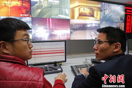 寒潮來襲上海加大對(duì)流浪、乞討等人員救助力度