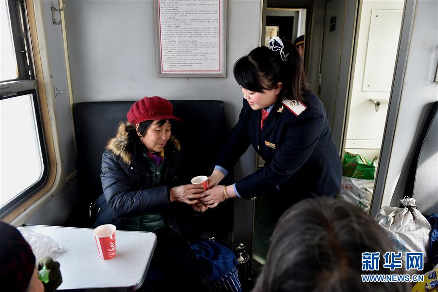 （社會）（4）呂梁山上的&ldquo;慢火車&rdquo;