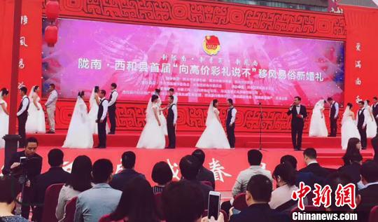 內(nèi)地單身青年婚戀觀引熱議專家建言理性&ldquo;學會愛&rdquo;