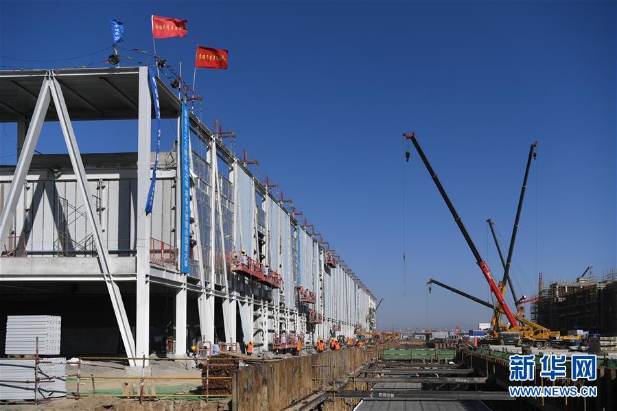 (新華全媒頭條·圖文互動)(10)領(lǐng)航新時代中國經(jīng)濟航船——從中央財經(jīng)領(lǐng)導小組會議看以習近平同志為核心的黨中央駕馭中國經(jīng)濟