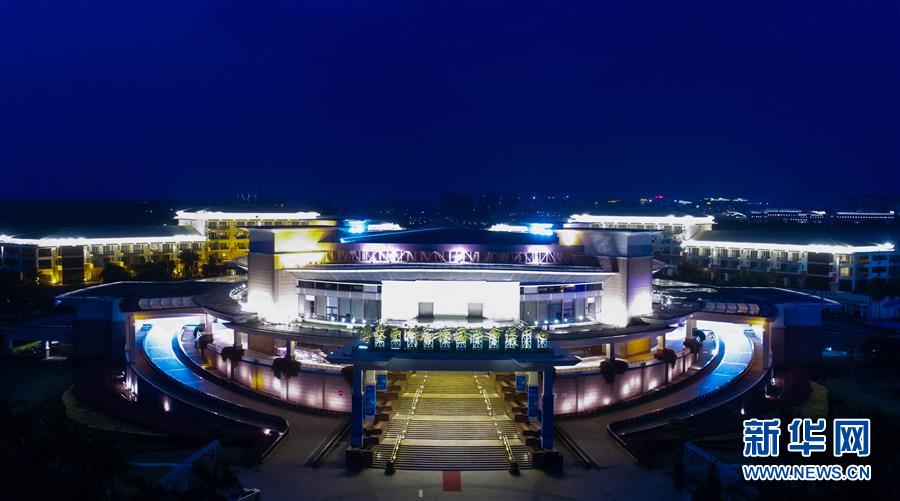 （新華全媒頭條&middot;潮起海之南&middot;圖文互動(dòng)）（10）春潮拍岸千帆進(jìn)&mdash;&mdash;海南特區(qū)改革開放30年紀(jì)實(shí)