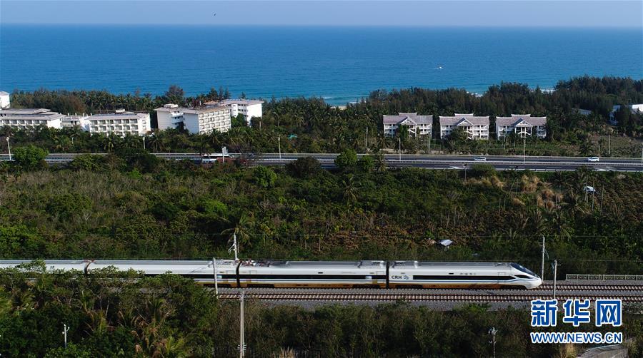 （新華全媒頭條&middot;潮起海之南&middot;圖文互動）（9）春潮拍岸千帆進&mdash;&mdash;海南特區(qū)改革開放30年紀(jì)實