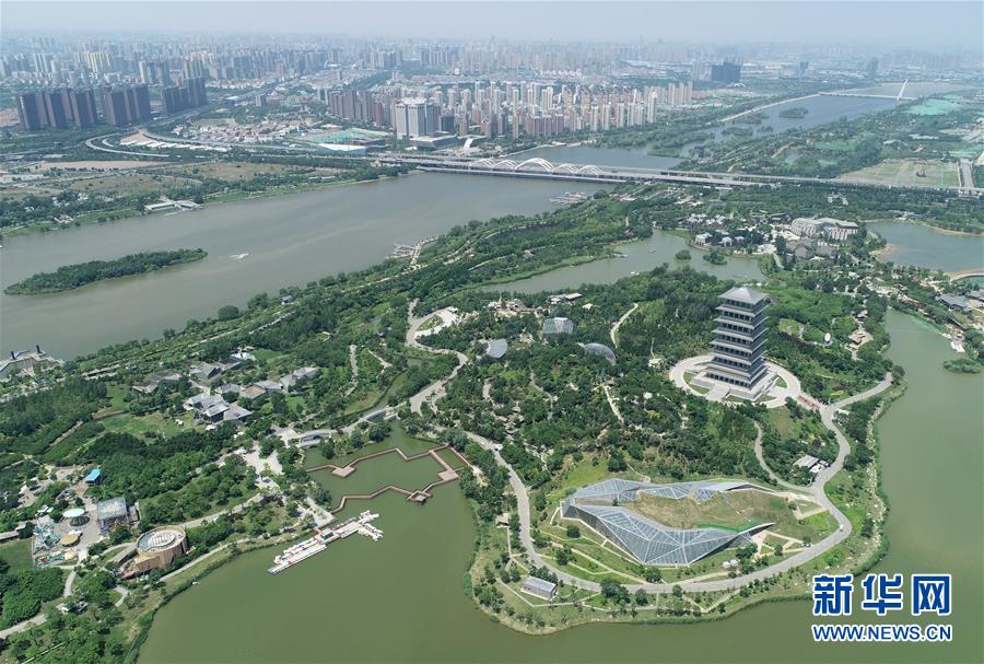 （壯闊東方潮 奮進(jìn)新時代&mdash;&mdash;慶祝改革開放40年）（13）美麗中華大地書寫綠色傳奇