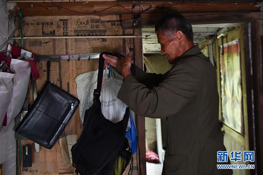 （新華全媒頭條&middot;圖文互動(dòng)）（2）一個(gè)人，一座山&mdash;&mdash;劉真茂的生命守望