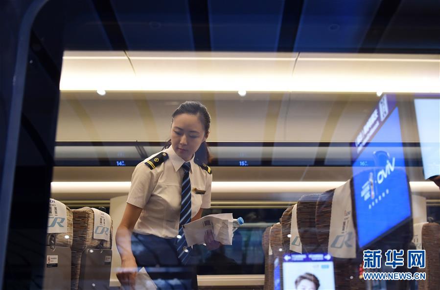 （新華全媒頭條&middot;圖文互動(dòng)）（3）從這里始發(fā)！中國(guó)高鐵遞出&ldquo;國(guó)家名片&rdquo;