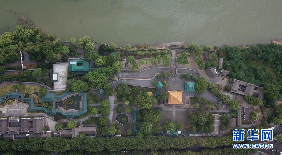 （大江奔流&mdash;&mdash;來(lái)自長(zhǎng)江經(jīng)濟(jì)帶的報(bào)道&middot;圖文互動(dòng)）（11）登岳陽(yáng)樓，又見(jiàn)&ldquo;浩浩湯湯&rdquo;