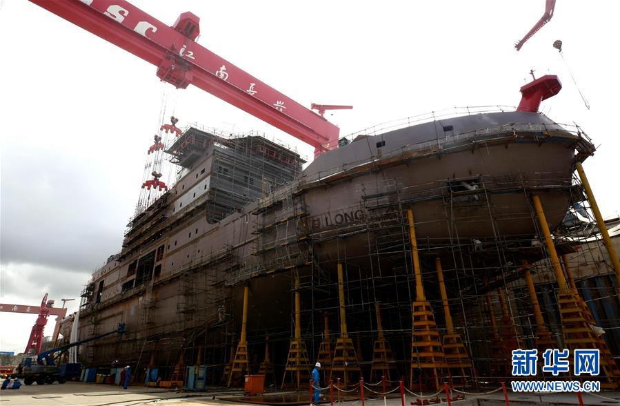（圖文互動(dòng)）（1）我國第一艘自主建造的極地科考破冰船&ldquo;雪龍2&rdquo;號雄姿初現(xiàn) 