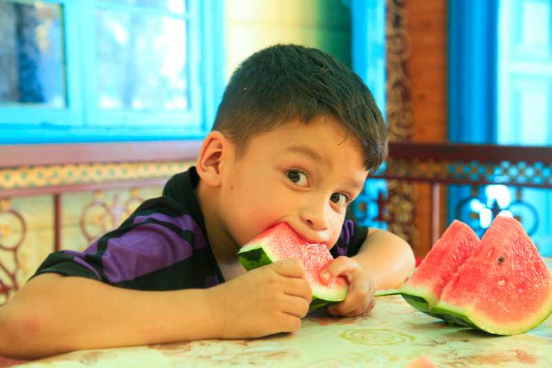 【新時(shí)代幸福美麗新邊疆】去伊犁喀贊其拜訪&ldquo;生活在宮殿里的老百姓&rdquo;
