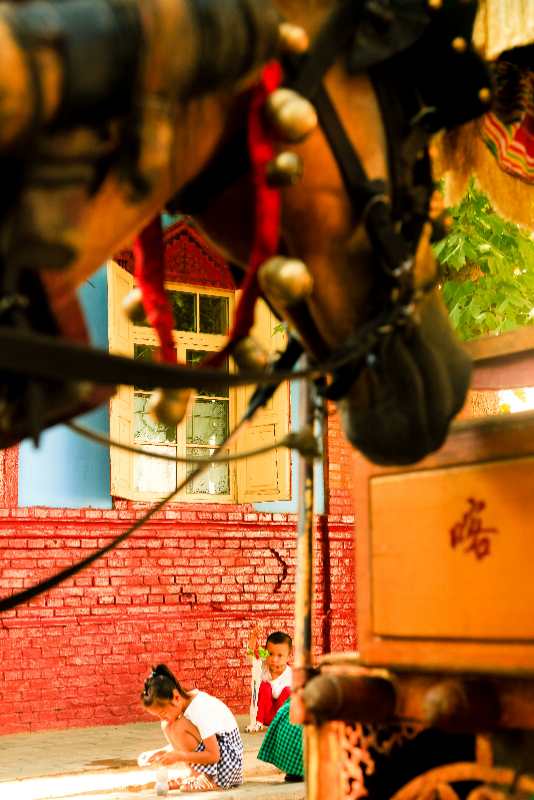 【新時(shí)代幸福美麗新邊疆】去伊犁喀贊其拜訪(fǎng)&ldquo;生活在宮殿里的老百姓&rdquo;