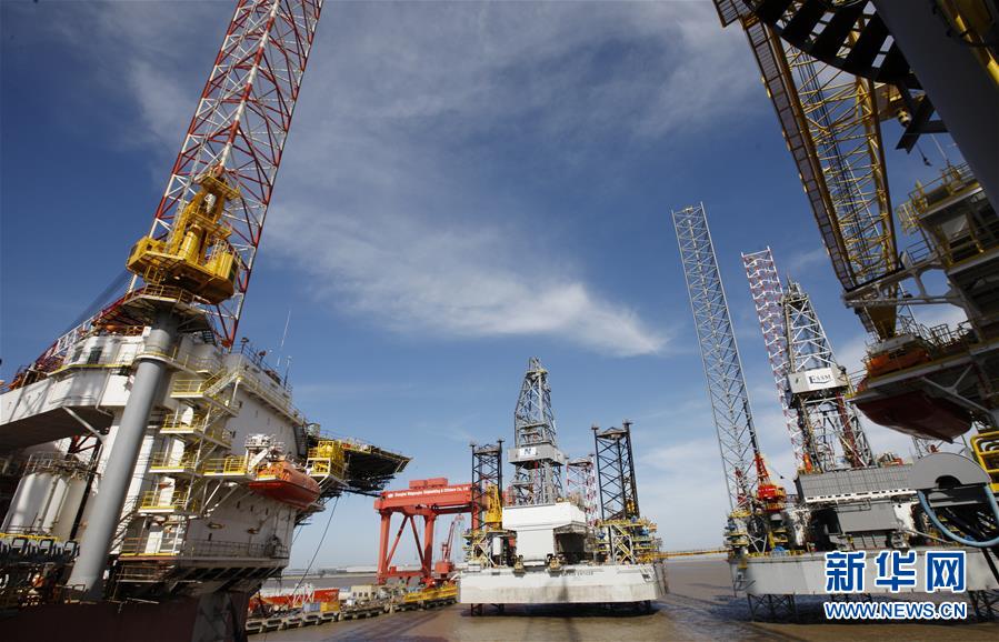 （新華全媒頭條&middot;壯闊東方潮 奮進(jìn)新時代&mdash;&mdash;慶祝改革開放40年&middot;圖文互動）（8）從改革開放窗口到攻堅破冰試驗田&mdash;&mdash;從浦東開發(fā)開放看中國改革開放40年