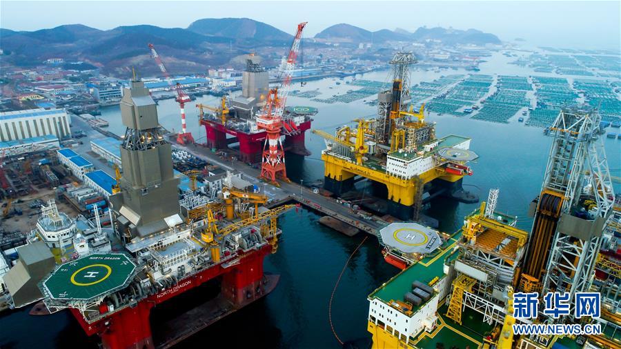 （百城百縣百企調(diào)研行&middot;圖文互動）（2）&ldquo;藍(lán)鯨1號&rdquo;從這里駛出&mdash;&mdash;山東煙臺崛起制造業(yè)高地