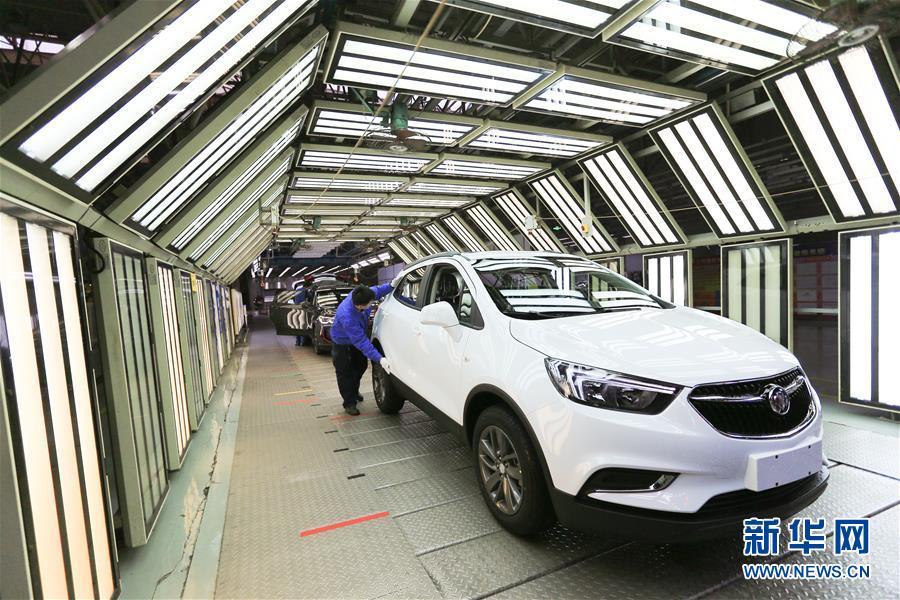 （百城百縣百企調(diào)研行&middot;圖文互動）（3）&ldquo;藍(lán)鯨1號&rdquo;從這里駛出&mdash;&mdash;山東煙臺崛起制造業(yè)高地