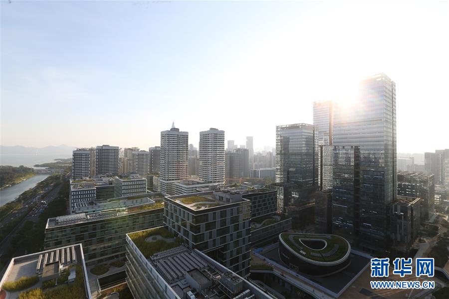 （在習(xí)近平新時(shí)代中國(guó)特色社會(huì)主義思想指引下&middot;慶祝改革開(kāi)放40周年&middot;開(kāi)放發(fā)展）（新華全媒頭條&middot;圖文互動(dòng)）（4）開(kāi)放中國(guó)：大門越開(kāi)越大 道路越走越寬