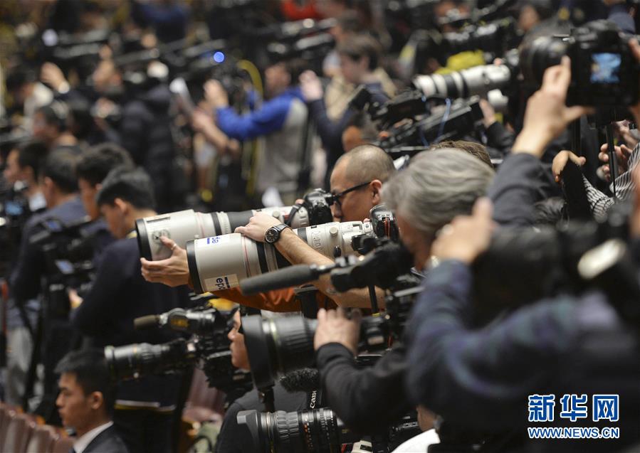 （兩會(huì)&middot;政協(xié)開(kāi)幕）（10）全國(guó)政協(xié)十三屆一次會(huì)議在京開(kāi)幕