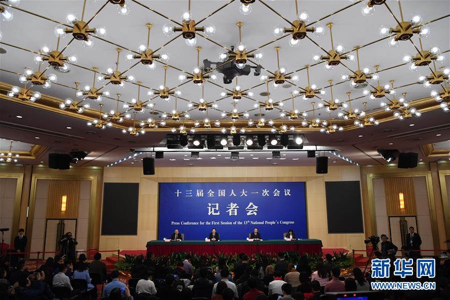 （兩會(huì)）（1）農(nóng)業(yè)部部長(zhǎng)韓長(zhǎng)賦等就&ldquo;實(shí)施鄉(xiāng)村振興戰(zhàn)略 推動(dòng)農(nóng)業(yè)轉(zhuǎn)型升級(jí)&rdquo;答記者問