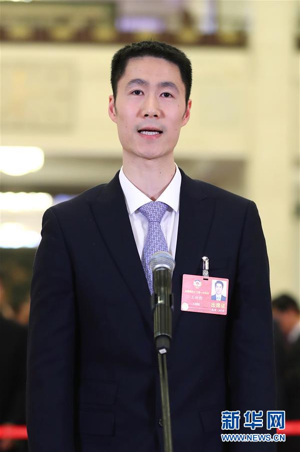 （兩會&middot;XHDW）（10）全國政協(xié)委員接受采訪