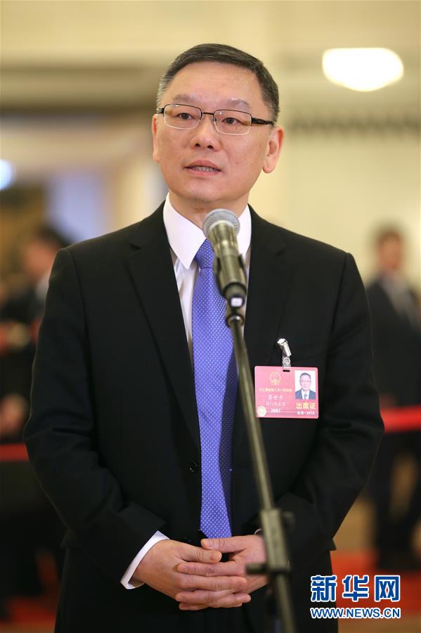 （兩會(huì)&middot;XHDW）（6）全國(guó)人大代表接受采訪