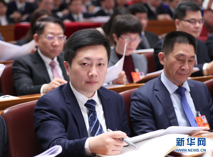 （兩會(huì)&middot;基層代表履職故事）（3）全國人大代表?xiàng)铒w飛：讓農(nóng)民工有更好的職業(yè)上升通道