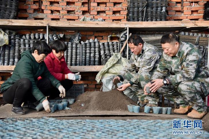 （走基層 聽(tīng)民聲&middot;圖文互動(dòng)）（2）&ldquo;扶貧，更扶村&rdquo;&mdash;&mdash;黑龍江扶貧一線蹲點(diǎn)觀察