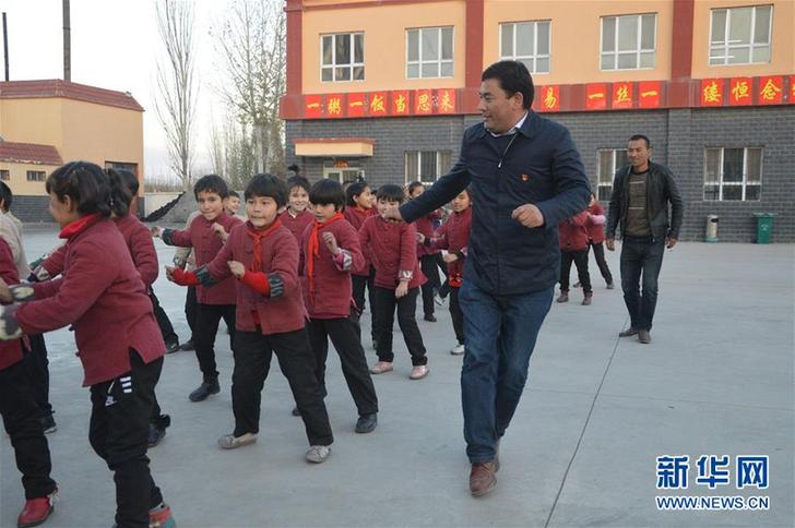 （改革先鋒風(fēng)采&middot;圖文互動）（2）庫爾班&middot;尼亞孜：民族團結(jié)進步的踐行者