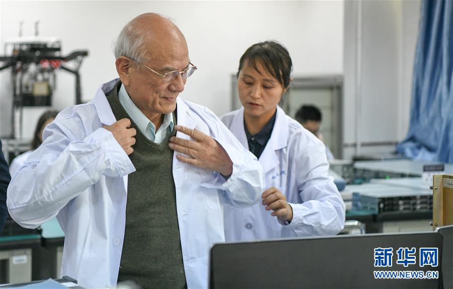 （今日關(guān)注&middot;科技獎(jiǎng)勵(lì)大會(huì)&middot;圖文互動(dòng)）（5）劉永坦：&ldquo;從0到1&rdquo;，他為祖國海疆雷達(dá)打造&ldquo;火眼金睛&rdquo;