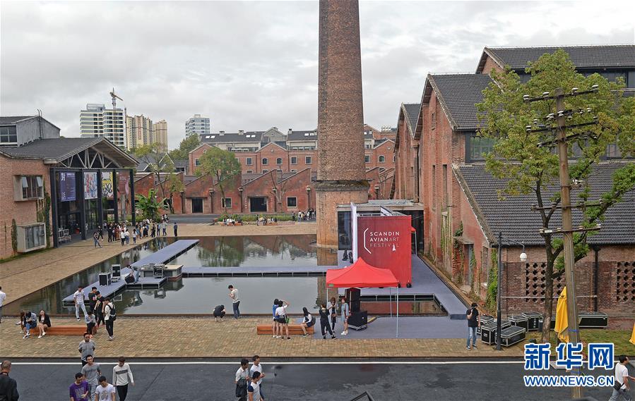 (新華全媒頭條·圖文互動)(1)千年窯火中的“復(fù)興密碼”——景德鎮(zhèn)新觀察