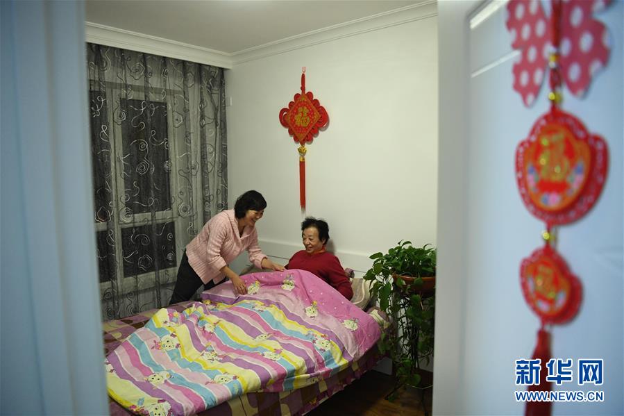 （新華全媒頭條&middot;圖文互動）（4）&ldquo;英雄之妻&rdquo;，為愛堅守19年