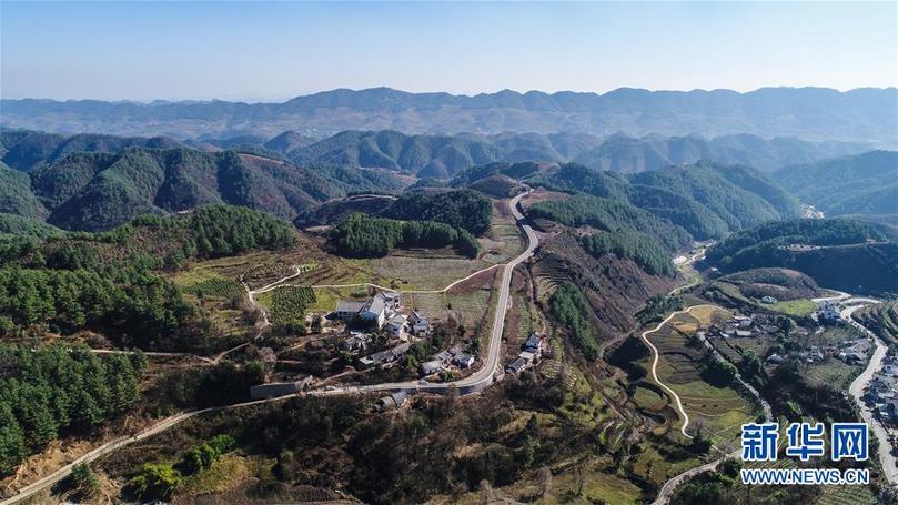 （新華全媒頭條&middot;圖文互動(dòng)）（7）山鄉(xiāng)巨變&mdash;&mdash;來(lái)自貴州扶貧一線的報(bào)告