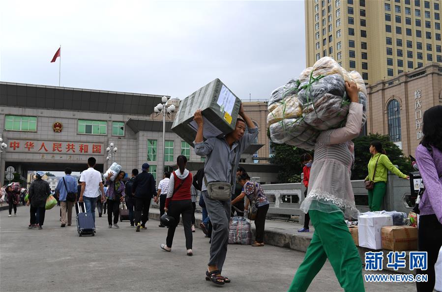 （兩會前夕看落實&middot;圖文互動）（8）開放合作走活發(fā)展&ldquo;新棋局&rdquo;－－廣西落實習(xí)近平總書記全國兩會重要講話精神紀(jì)實