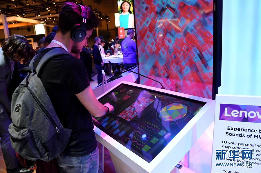 （新華全媒頭條&middot;迎接兩會(huì)&middot;經(jīng)濟(jì)特稿&middot;圖文互動(dòng)）（3）堅(jiān)定信心 搶抓機(jī)遇勇爭先&mdash;&mdash;迎接全國兩會(huì)中國經(jīng)濟(jì)系列述評(píng)之一