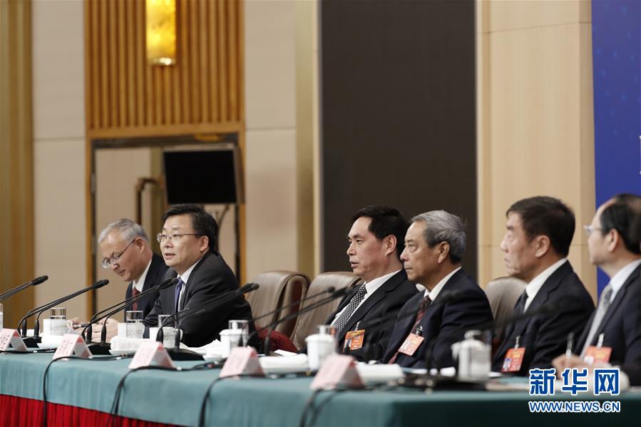 （兩會(huì)&middot;XHDW）（15）全國(guó)人大相關(guān)負(fù)責(zé)人就&ldquo;人大立法工作&rdquo;答記者問