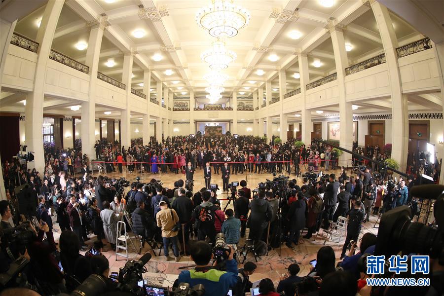 （新華全媒頭條&middot;兩會特別報(bào)道&middot;圖文互動）（1）中國發(fā)展的明天一定更美好&mdash;&mdash;從全國兩會看奮進(jìn)中國的發(fā)展信心