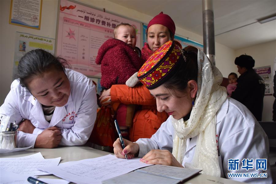 （脫貧攻堅(jiān)&middot;圖文互動）（2）走進(jìn)&ldquo;瓦罕走廊第一村&rdquo;，看帕米爾高原脫貧攻堅(jiān)