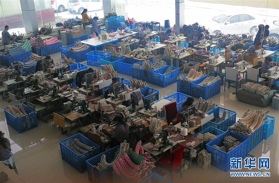 （脫貧攻堅(jiān)&middot;圖文互動(dòng)）（4）抓心勁兒，增后勁兒&mdash;&mdash;內(nèi)蒙古產(chǎn)業(yè)扶貧見聞