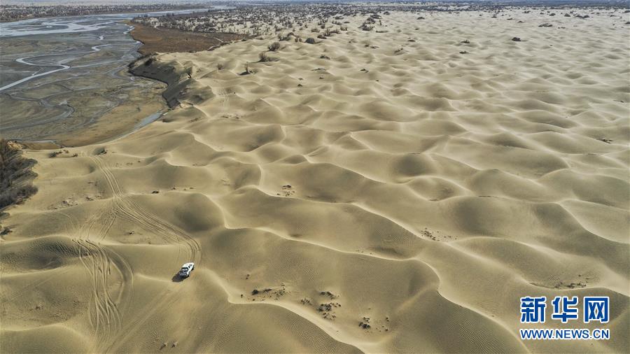 （新華全媒頭條&middot;圖文互動(dòng)）（1）一步千年，&ldquo;最后的沙漠部落&rdquo;遷入新家園