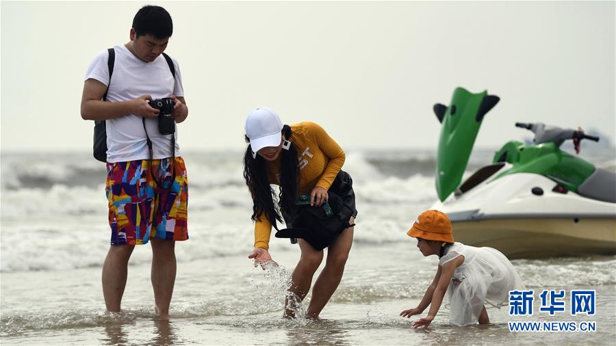 （壯麗70年 奮斗新時代&mdash;&mdash;推動高質量發(fā)展調研行&middot;圖文互動）（7）近海能看鯨魚白海豚，廣西這片濱海旅游勝地啥來頭？