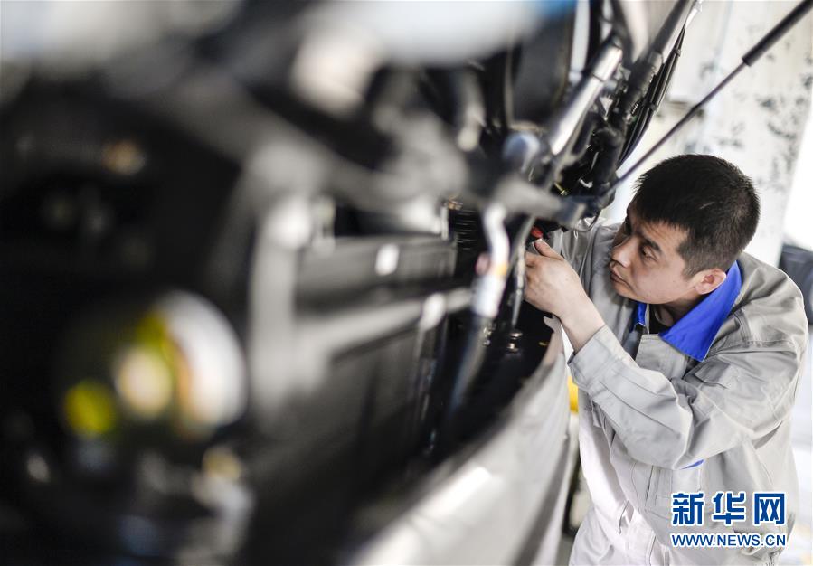 （新華全媒頭條&middot;圖文互動(dòng)）（20）青春萬(wàn)歲 強(qiáng)國(guó)有我